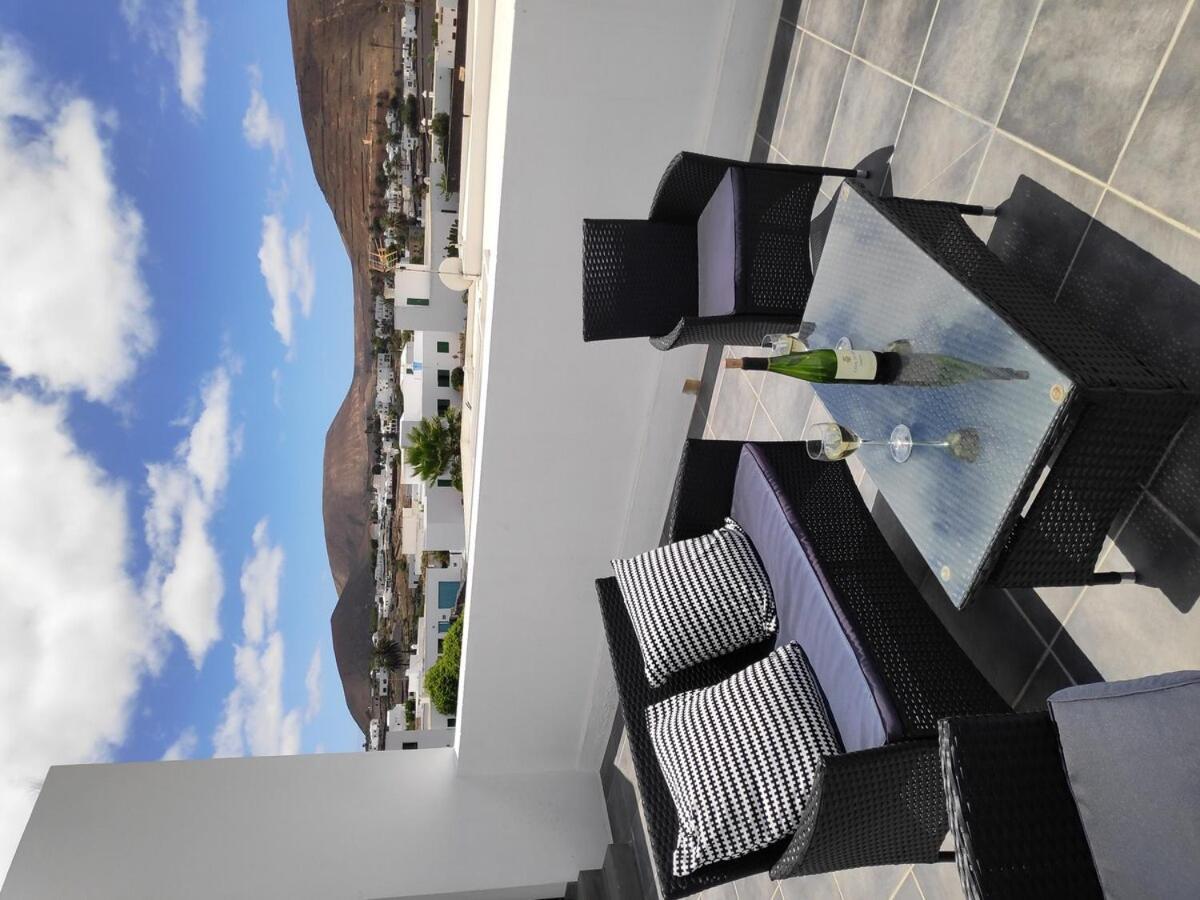 Vista Volcan Villa Yaiza  Exteriör bild